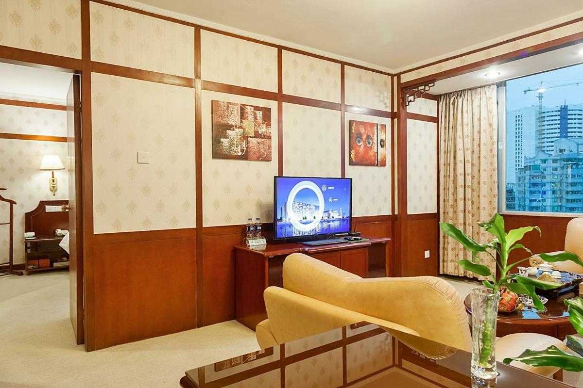 Xiamen Huaqiao Hotel Екстериор снимка