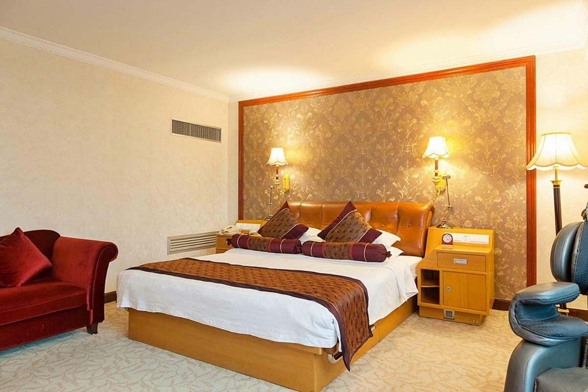 Xiamen Huaqiao Hotel Екстериор снимка