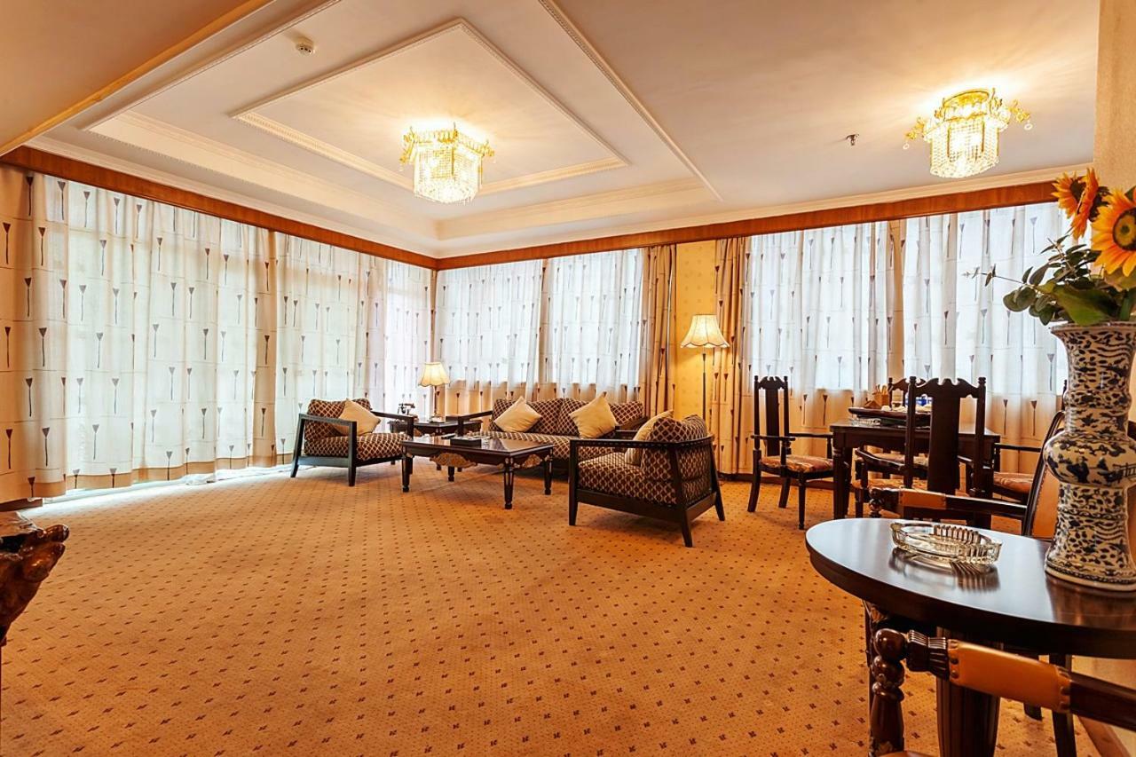 Xiamen Huaqiao Hotel Екстериор снимка